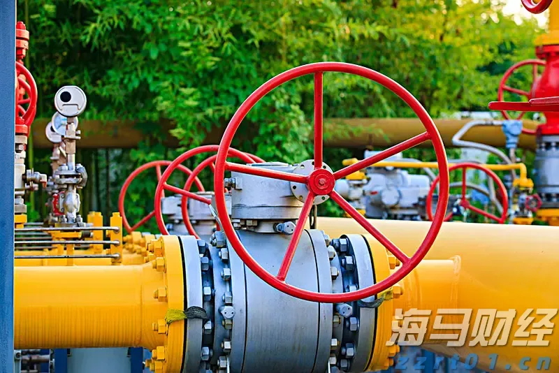 A股公告精选 | 福日电子(600203.SH)连续四个交易日涨停 提示风险