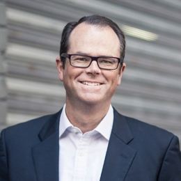 科技IPO迎复苏！设计软件巨头Figma(FIG.US)成功募资12亿美元 今晚登陆纽交所